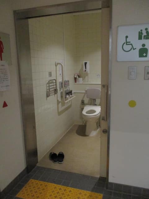 平野住区センター のトイレ入口写真