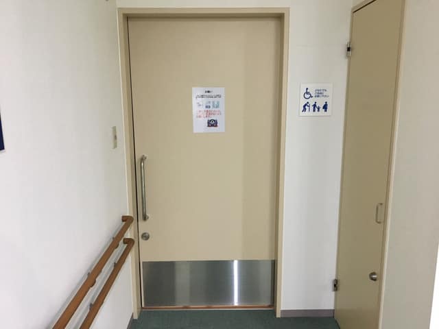 千住柳町住区センター のトイレ入口写真