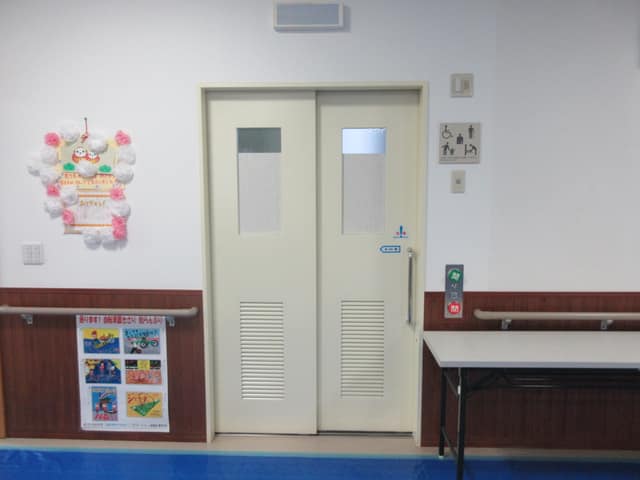 荒川山吹ふれあい館 のトイレ入口写真