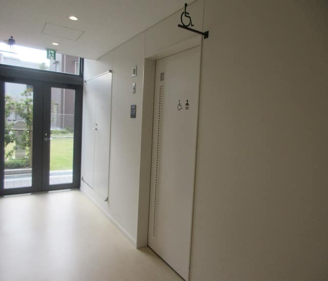 ゆいの森あらかわ のトイレ入口写真