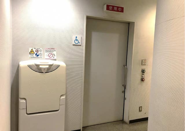町屋文化センター のトイレ入口写真