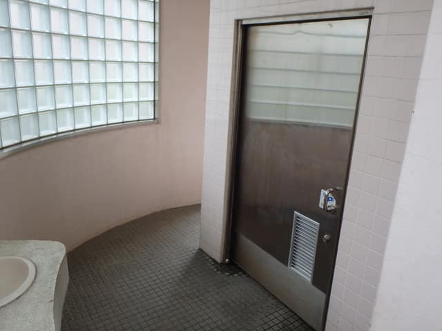 リバーハープ公園 のトイレ入口写真