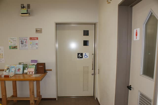 千石図書館アカデミー千石 のトイレ入口写真