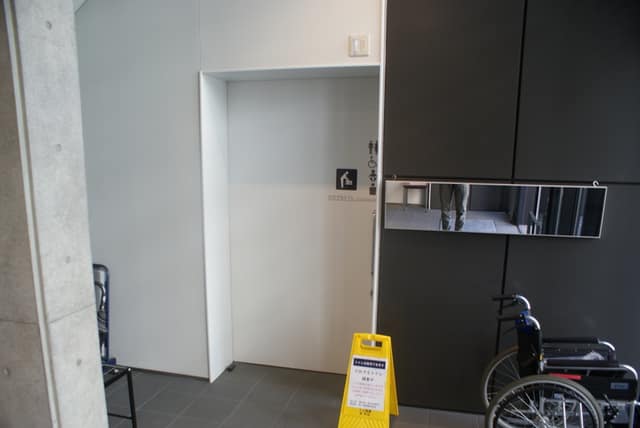 臨港消防署月島出張所 のトイレ入口写真