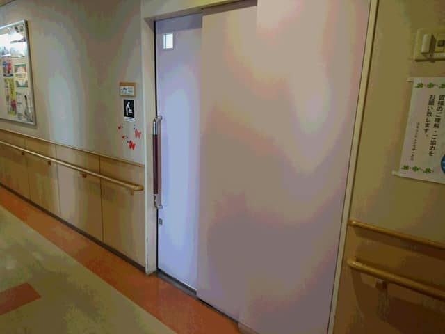 コミュニティプラザ一之江 のトイレ入口写真