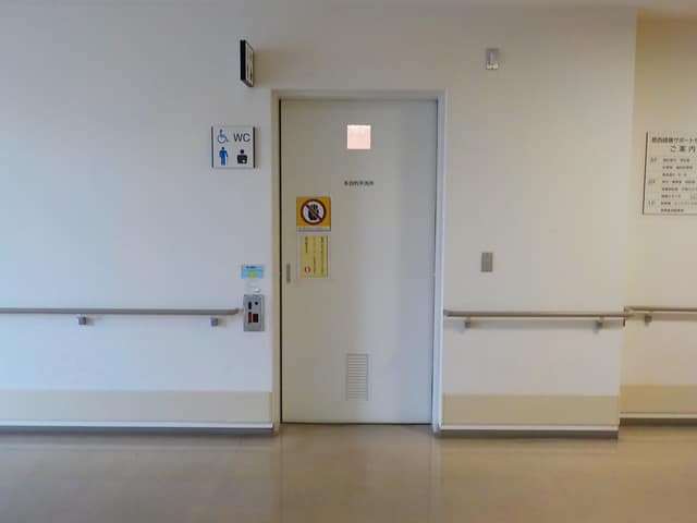 葛西区民館・葛西健康サポートセンター のトイレ入口写真