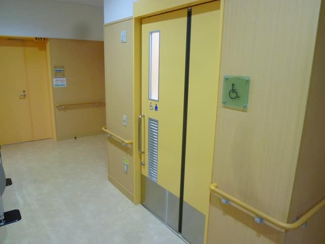 船堀コミュニティ会館 のトイレ入口写真