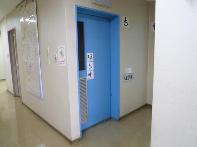 二之江コミュニティ会館 のトイレ入口写真
