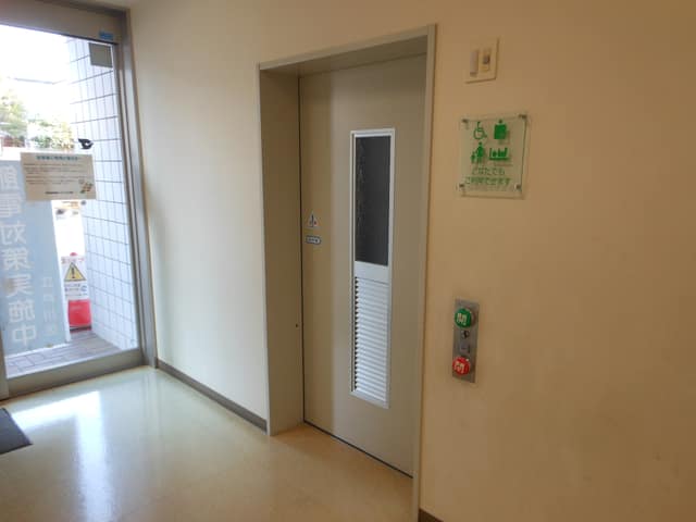 東葛西コミュニティ会館 のトイレ入口写真