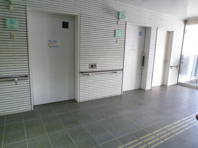 長島桑川コミュニティ会館 のトイレ入口写真