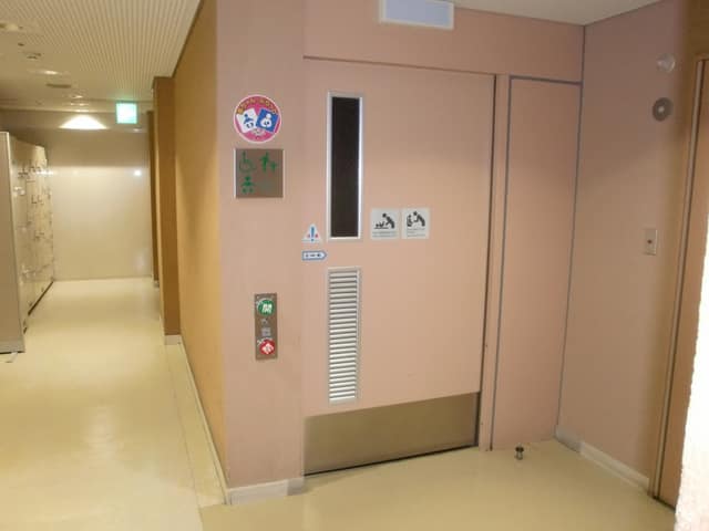 江戸川区小岩アーバンプラザ のトイレ入口写真