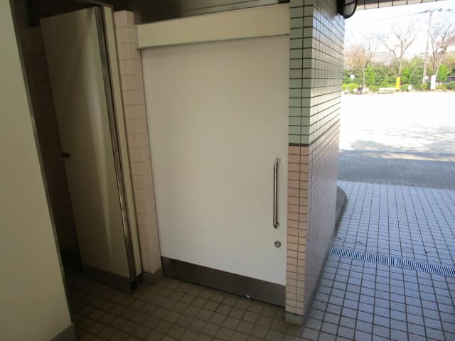 二之江さくら公園 のトイレ入口写真