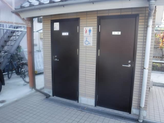 長島香取児童遊園 のトイレ入口写真