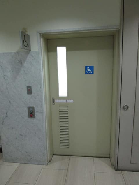 ホテルシーサイド江戸川 のトイレ入口写真