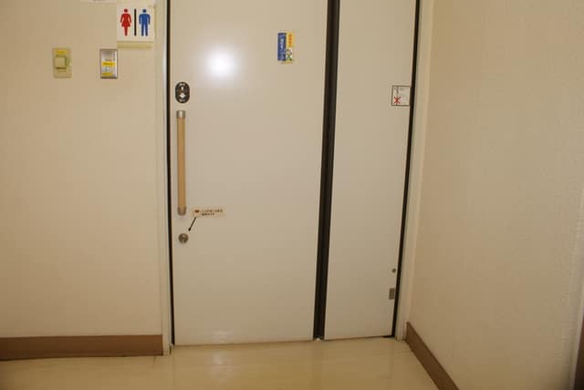 常盤台区民事務所 のトイレ入口写真