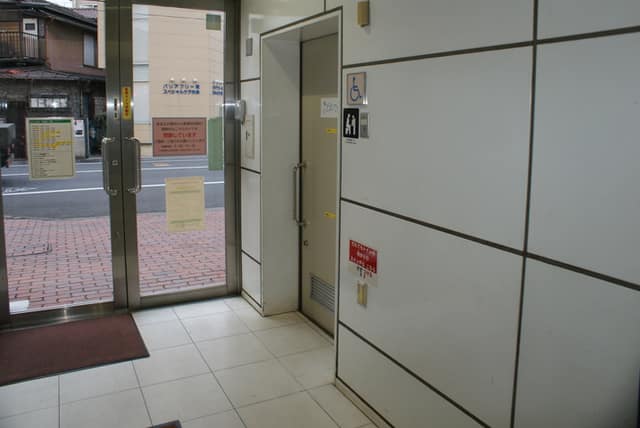 教育科学館 のトイレ入口写真