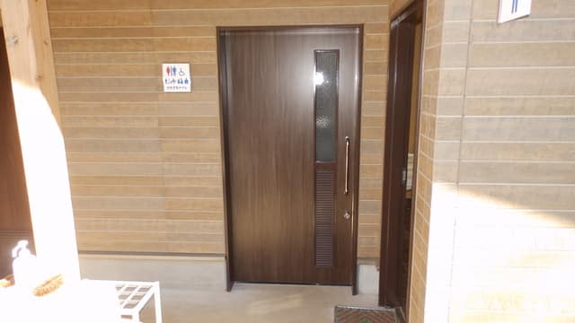 赤塚植物園 のトイレ入口写真