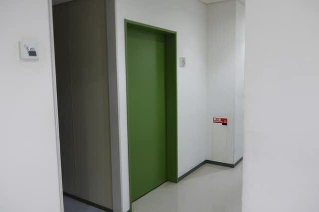 企業活性化センター のトイレ入口写真