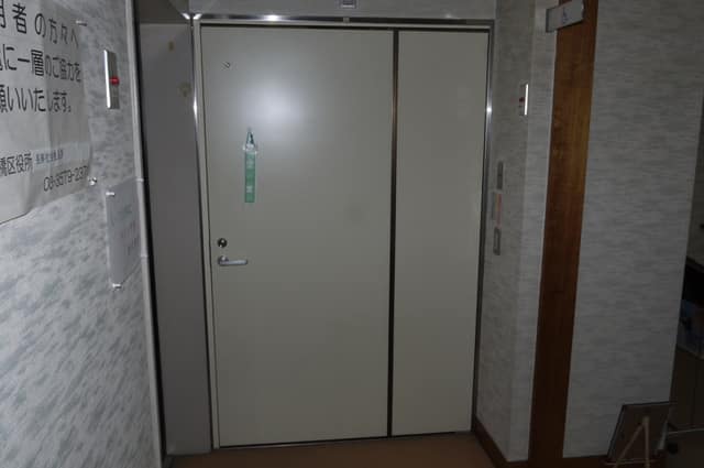 旧板橋いこいの家(ベルネススペース板橋) のトイレ入口写真