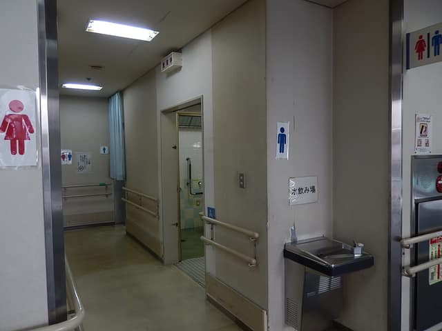 障害者福祉センター のトイレ入口写真