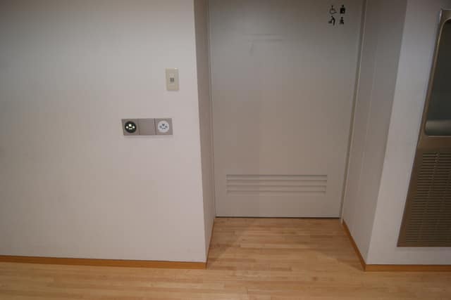 東京都現代美術館 のトイレ入口写真