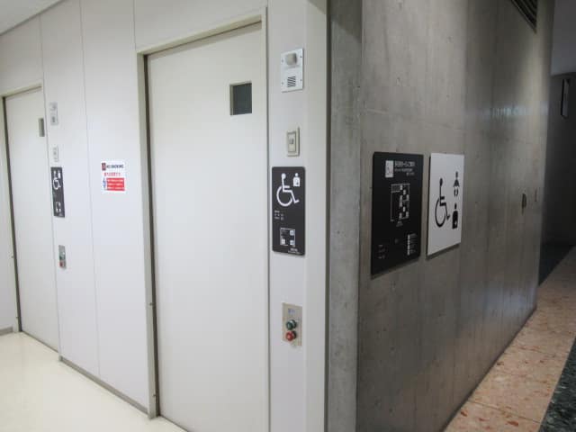 東京ビッグサイト のトイレ入口写真