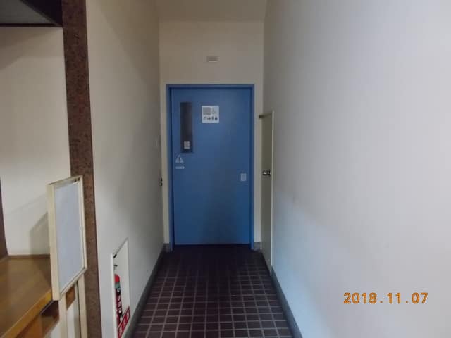 江東区教育センター のトイレ入口写真