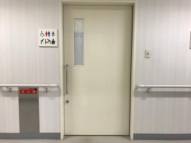 江東区枝川区民館 のトイレ入口写真