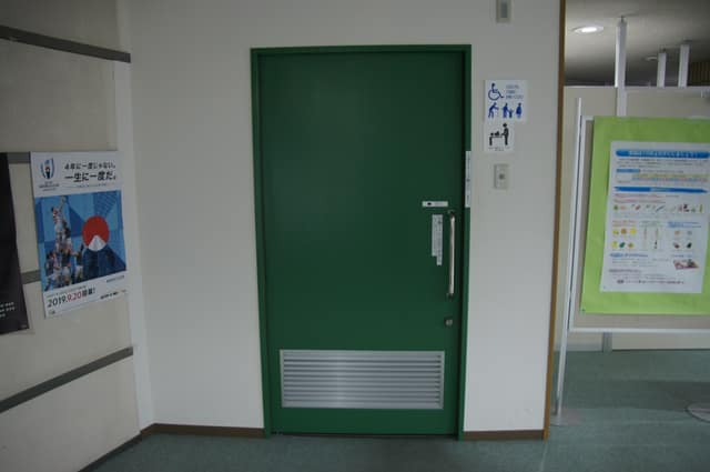 江東区健康センター のトイレ入口写真