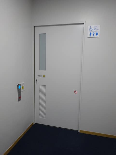 江東区森下文化センター のトイレ入口写真