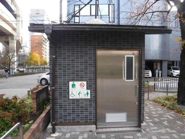 木場二丁目公園 のトイレ入口写真
