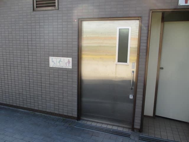 新砂のぞみ公園 のトイレ入口写真