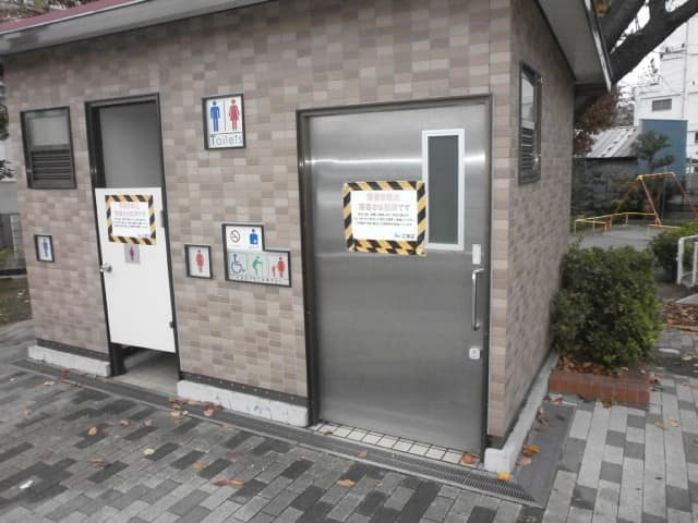 釜屋堀 のトイレ入口写真