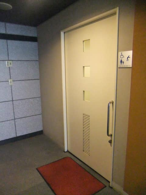 目黒消防署 のトイレ入口写真