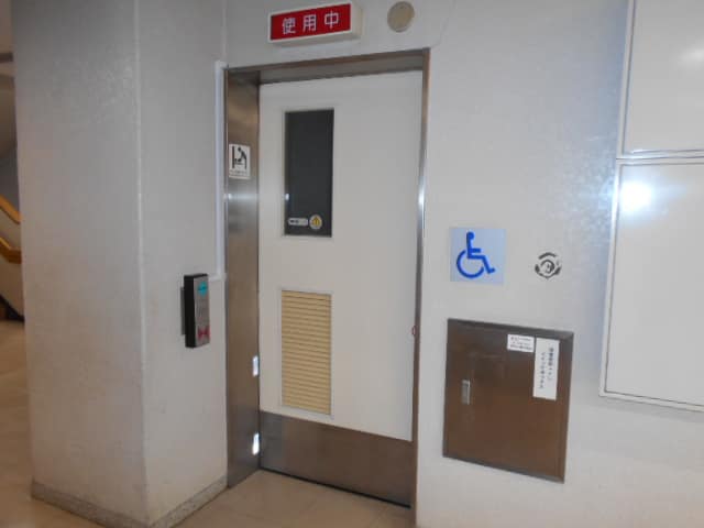 菅刈住区センター のトイレ入口写真