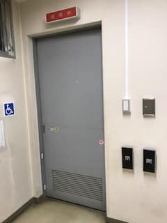 上目黒住区センター のトイレ入口写真
