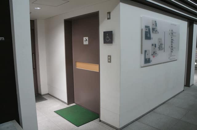 芝消防署 のトイレ入口写真