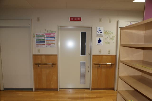 飯倉いきいきプラザ のトイレ入口写真