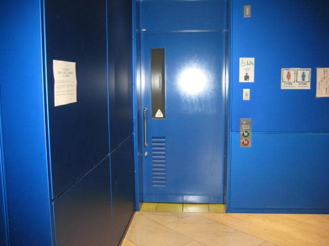 赤坂区民センター のトイレ入口写真