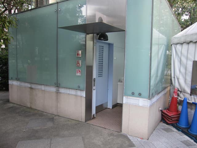 こうなん星の公園 のトイレ入口写真