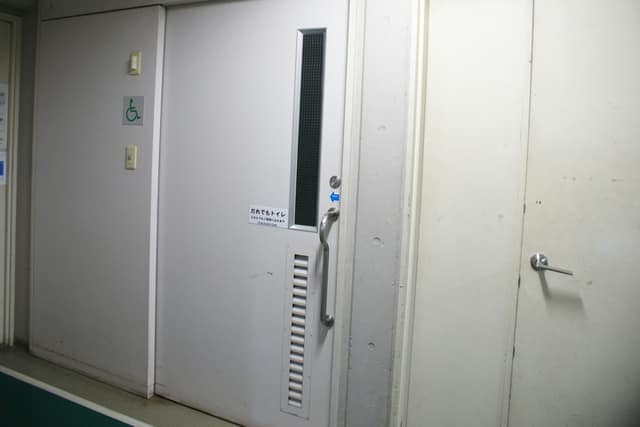 シティハイツ港南 のトイレ入口写真