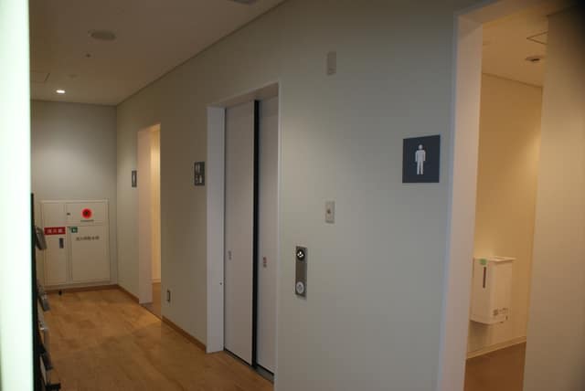 適応指導教室 のトイレ入口写真