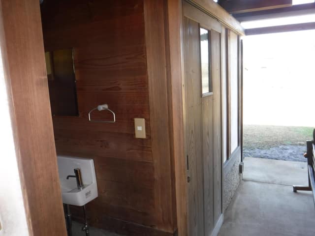 農業ふれあい公園 のトイレ入口写真