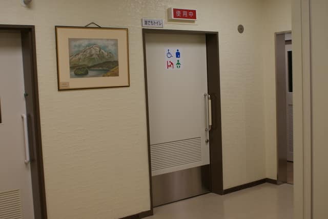 江古田区民活動センター のトイレ入口写真