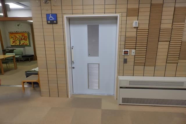 やよいの園 のトイレ入口写真