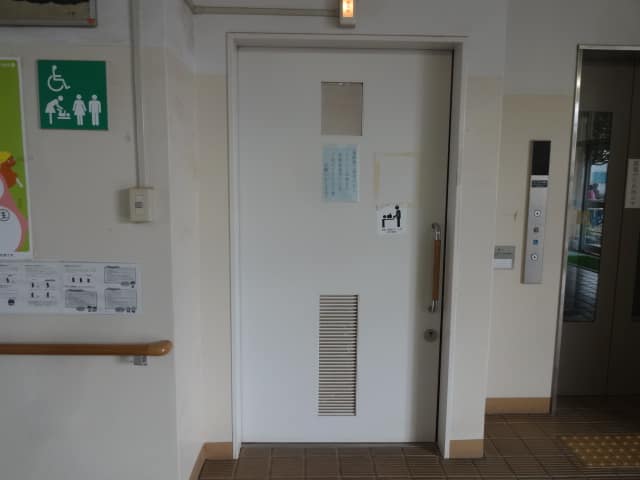 北蒲広場 のトイレ入口写真
