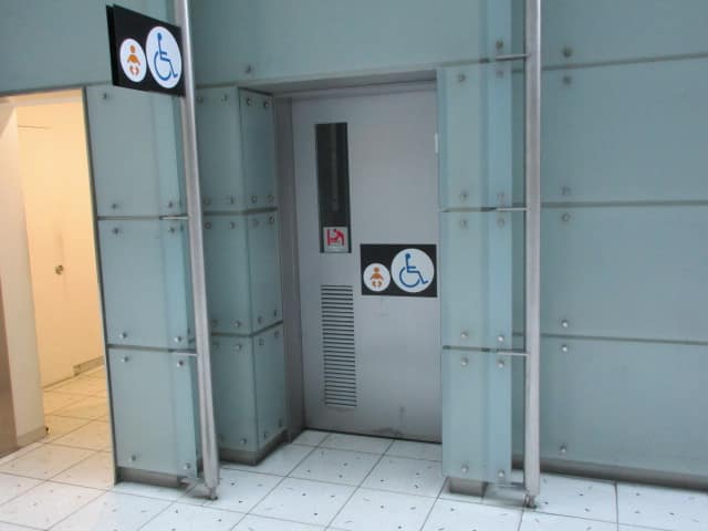 大田区産業プラザPiO のトイレ入口写真