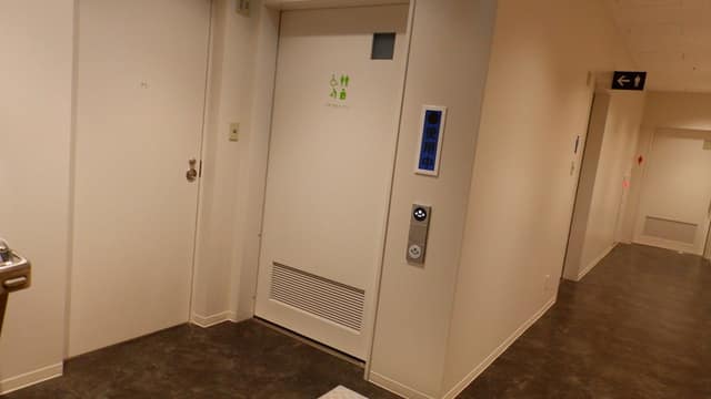 池上図書館 のトイレ入口写真