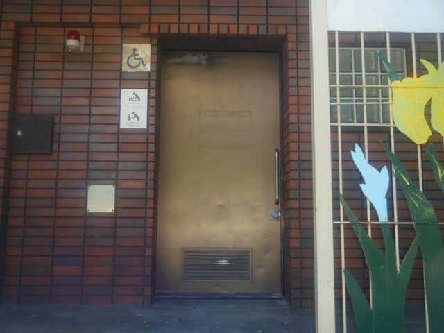 蒲田一丁目公園 のトイレ入口写真