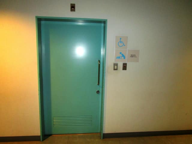 大森スポーツセンター のトイレ入口写真